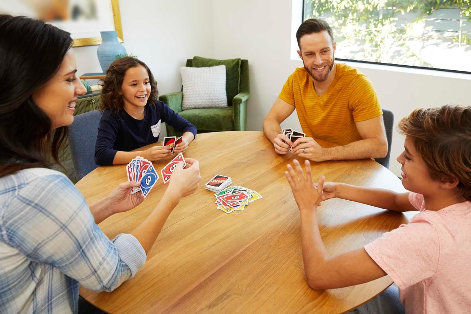 Gioco UNO di Mattel. Un classico che unisce tutti, dai bambini ai nonni. – foto 3